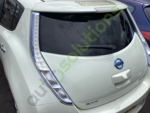 NISSAN Leaf Ev  ZE0 Rear Tail Light Left Side