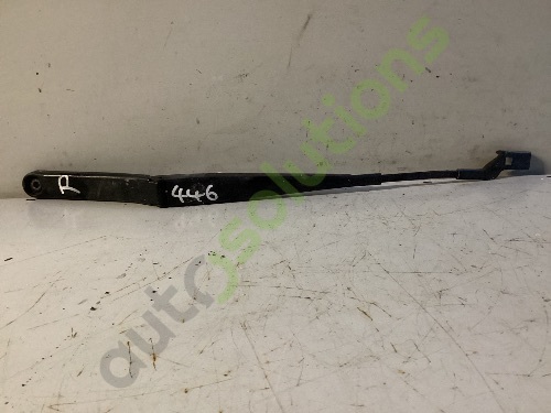 VOLKSWAGEN Golf 1K1 MKV Front Wiper Arm Right Side