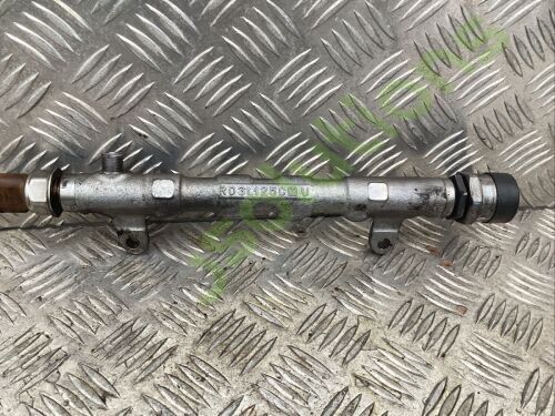 Vw Sharan SE TDI 2015 Injector Rail.    Ag5